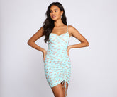 Robe mini froncée à imprimé floral